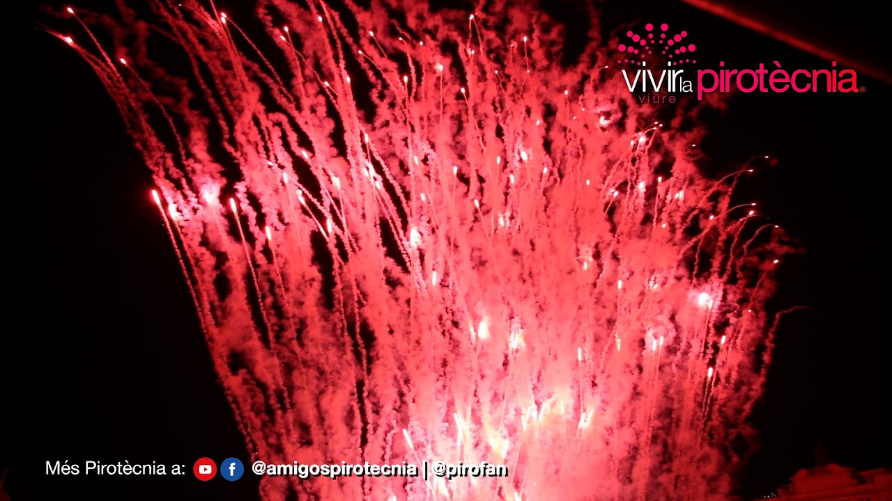 Fallas Valencia 2026 Castillo Fuegos Artificiales 1 de Marzo 2026 Pirotecnia Crespo