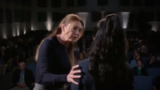 Greys Anatomy 19x02 Zola has a breakdown on stage