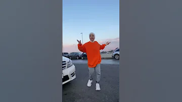 اربع طلقات في المخ ليا مور 