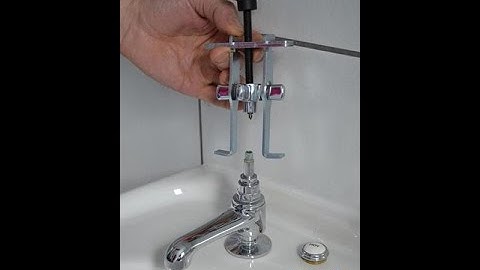 How to remove stuck water Taphandles
