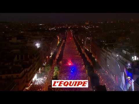 Marée humaine sur les Champs-Elysées - Foot - CM 2018