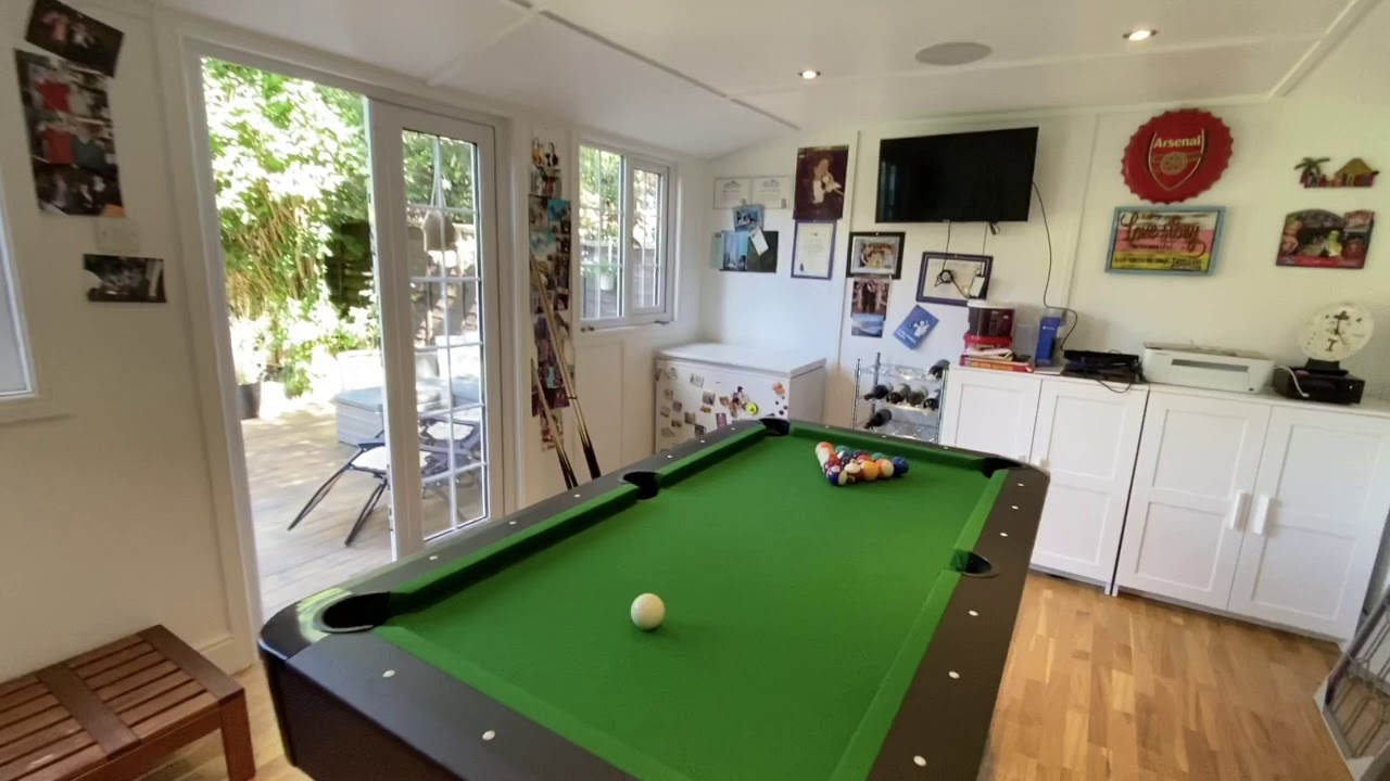 Roydon Close, Loughton YouTube