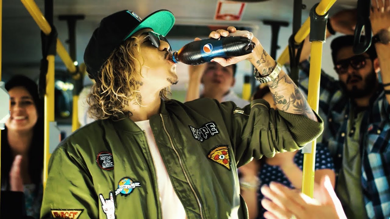 bonny lovy rompelarutina con pepsi youtube bonny lovy rompelarutina con pepsi youtube