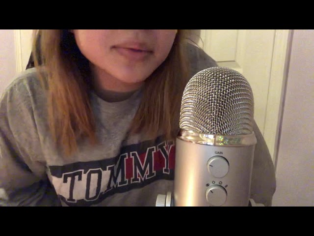ASMR FAST AND AGGRESSIVE UNINTELLIGIBLE WHISPERS