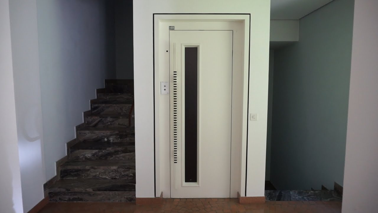 Original FIAM traction elevator with full memory @ Via Francesco Somaini 5, Lugano, Switzerland