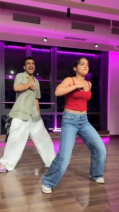 Sahiba song dance by 'sharma ji ki beti' 🤭🔥 she's on fireee...🔥🤯🤌🏻 @ananyasharmamusic_ #shorts