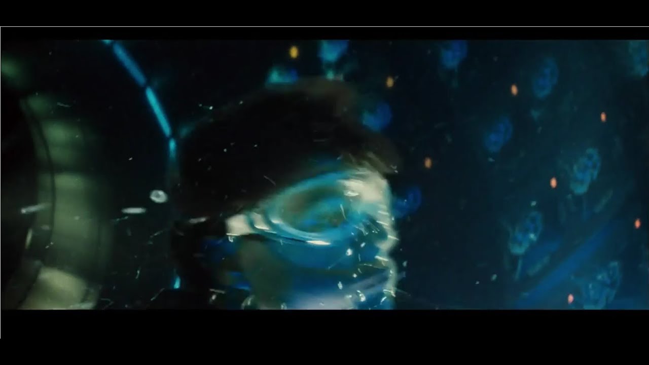 ミッション：インポッシブル』6分以上の息止め潜水アクション - YouTube