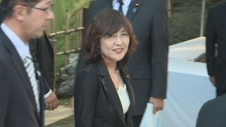 稲田行革相が靖国参拝 閣僚３人目