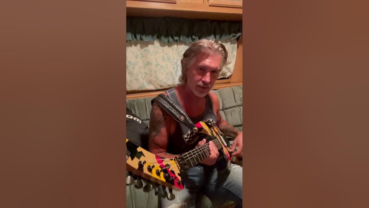 George Lynch backstage before a Dokken show. (clip)  View the full video on Patreon!
