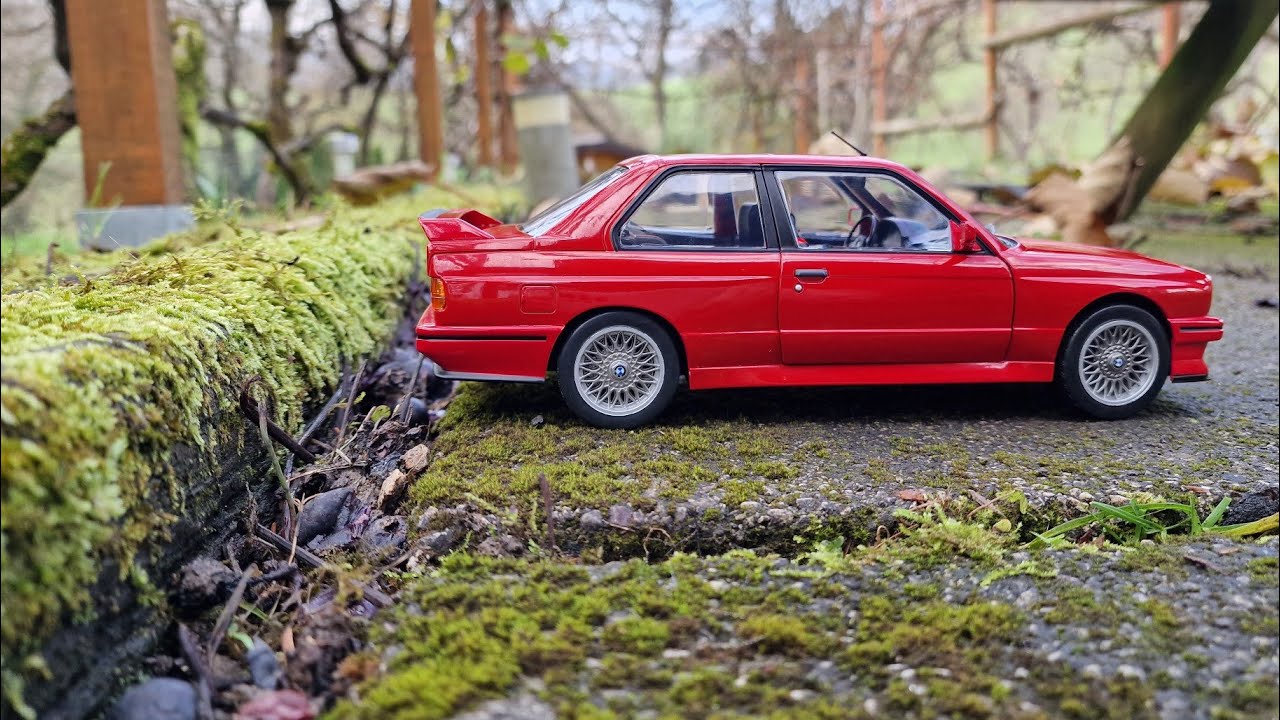 BMW M3 E30 レッド 1/18 1/18 OTTO BMW E30 M3 (Red) Resin Car Model - LIVECARMODEL.com