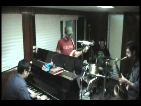 LOS TONERS ensayando "Ciudad"