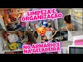 LIMPEI E ORGANIZEI A GELADEIRA E O ARMÁRIO | LIMPAMOS A COZINHA | Casada aos 20