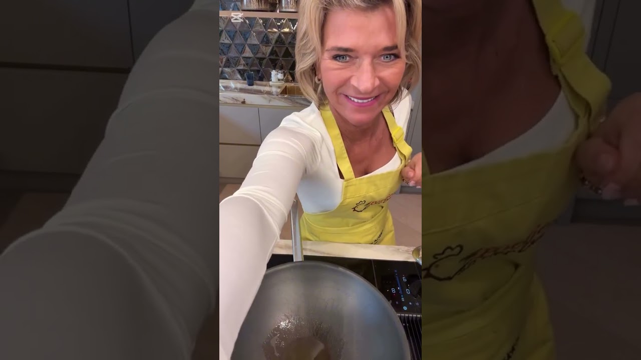 Deb’s kökk’n vandaag een kippannetje met krieltjes en edamame boontjes uit de oven 💕 | debbyvdzande 