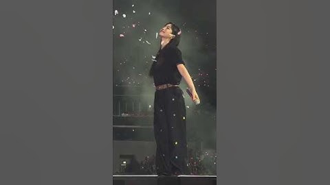 DubuTV: Dahyun collecting confetti to add more dramatic effect to her pose in Hong Kong ! #shorts