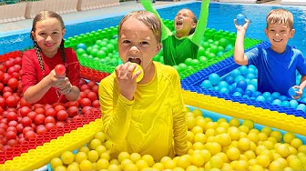 Four Colors Water Balloons Challenge