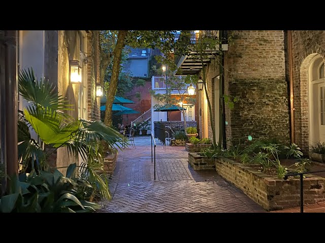 Late Night Eats in the French Quarter - French Market Inn