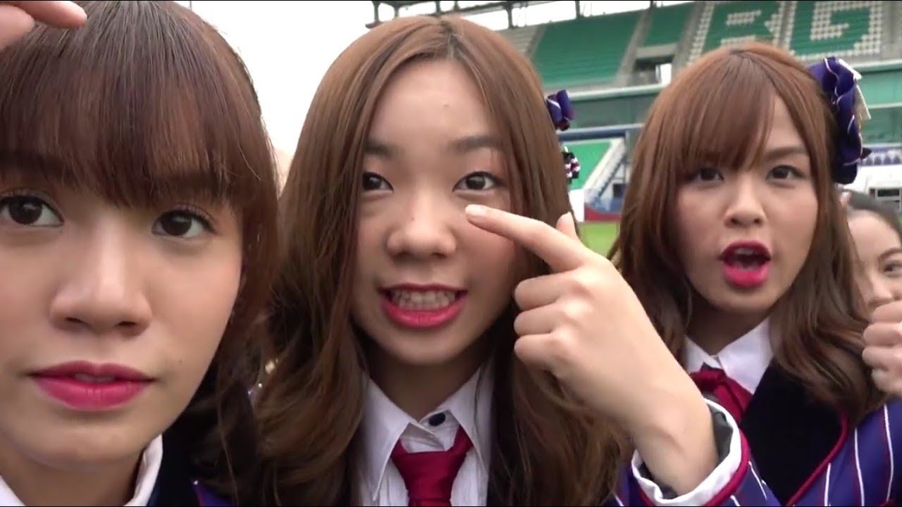 BNK48 เมื่อสาวๆเปลี่ยนกล้องให้เป็นกระจก ความน่ารักมาเต็ม