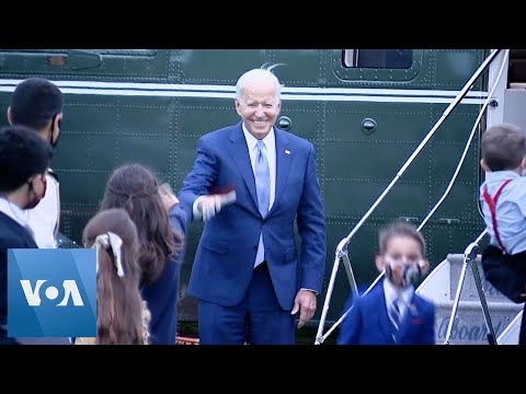 Leaving D.C., Biden Gives Marine One Tour to Kids