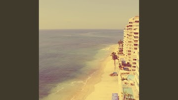 Pulsating Backdrops for Dining with Friends