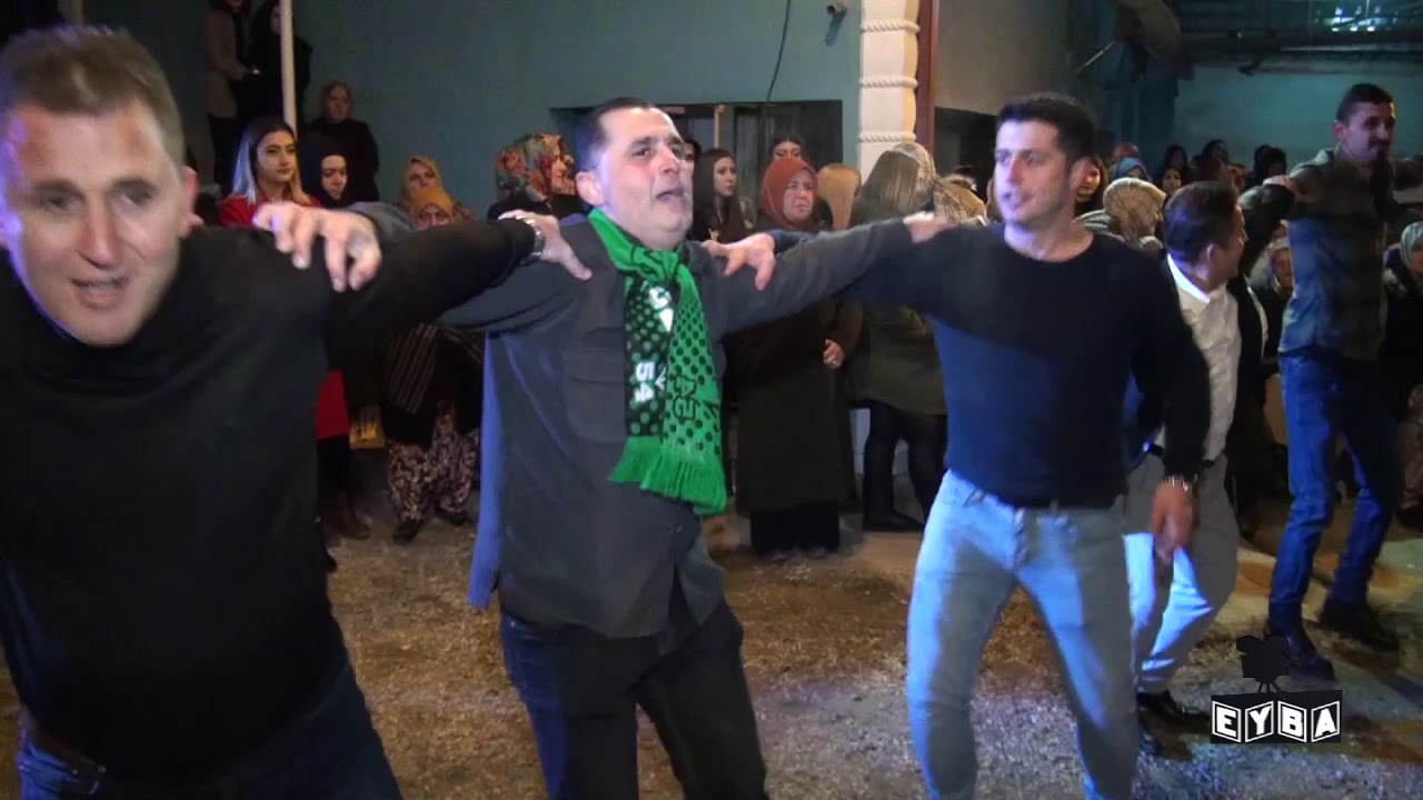 Aşağı Dereköy gençliği ve meşhur kasabı....