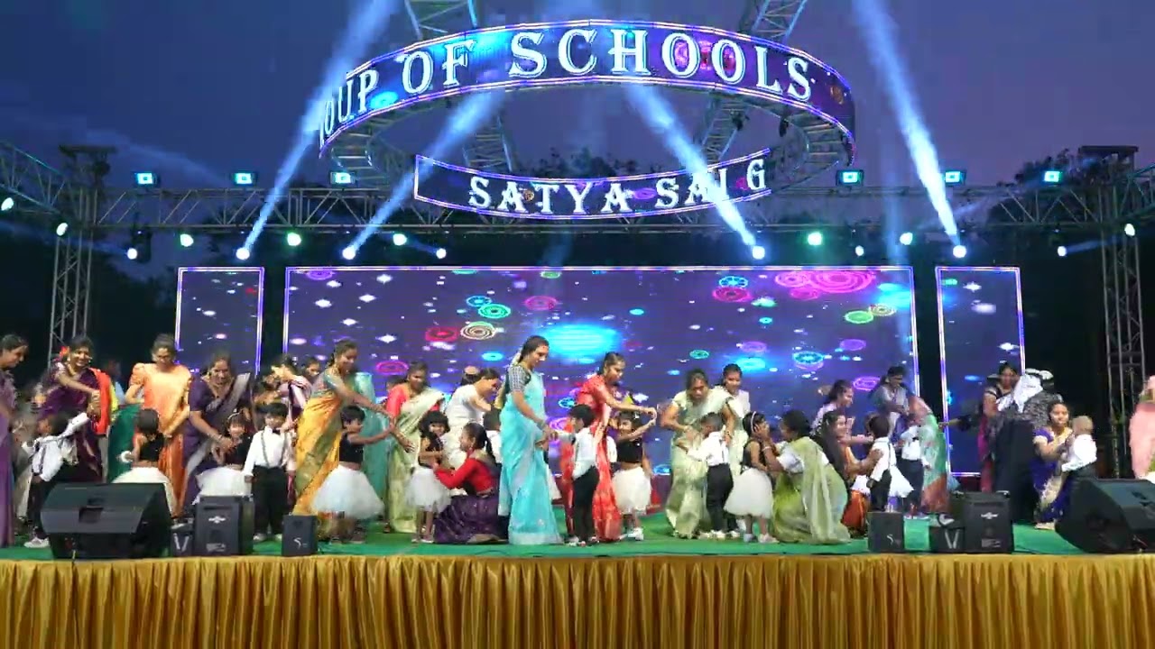 Wonderful perfomance by NURSERY students with MOTHERS