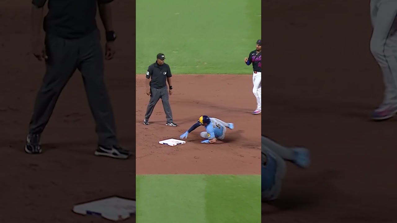 Francisco Alvarez catches the runner stealing 💪 #mets #mlb #baseball #sports #highlights #brewers
