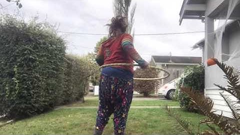 beginner hula hoop tutorial: vortex variations