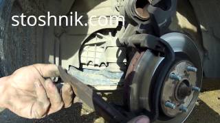 Как заменить передние тормозные колодки Тойота Камри 2008 гв/ How to replace the front brake pads
