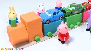 Learn Numbers &amp; Learn Colors With Kinetic Sand Rainbow Colors Train DIY How To Make - Peppa Pig Toys