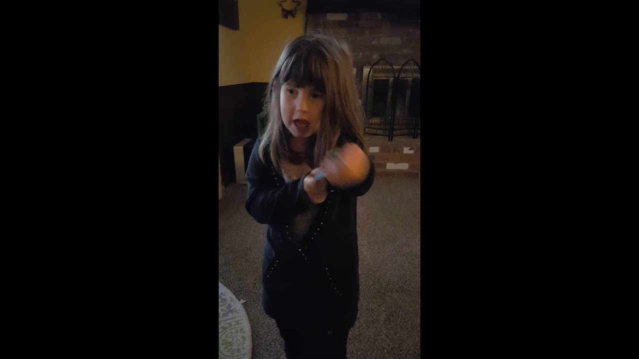 How to blow up balloons and let air out of them YouTube