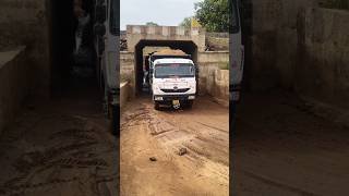 India Ke Truck Drivers = Legends 😎🚛