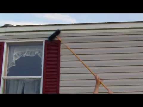 diy-home-maintenance:-cleaning-vinyl-siding-(mildew)-on-a-mobile-home