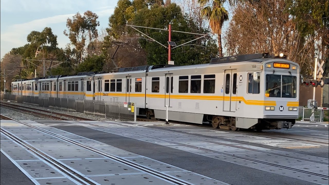 Metro Blue Line At 103rd St/Watts Towers Station