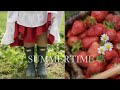 Summertime: strawberry picking, baking strawberry pie, pressed flower project ♡ Slow living