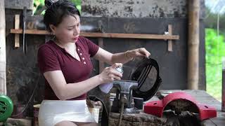 The Chubby Girl Restored The Old Womans Old Vespa Scooter