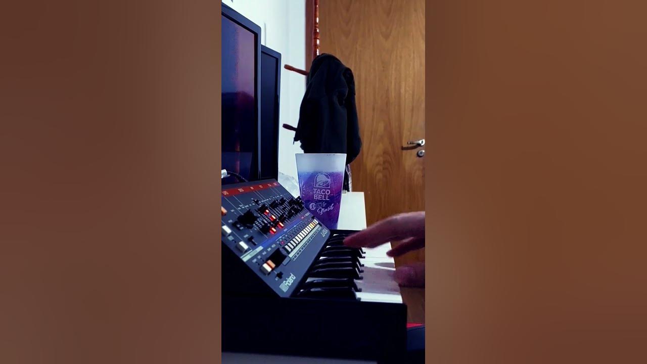 roland-ju-06a-11th-dimension-julian-casablancas-youtube