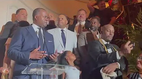 Video shows Kasim Reed announcing he will run for mayor again