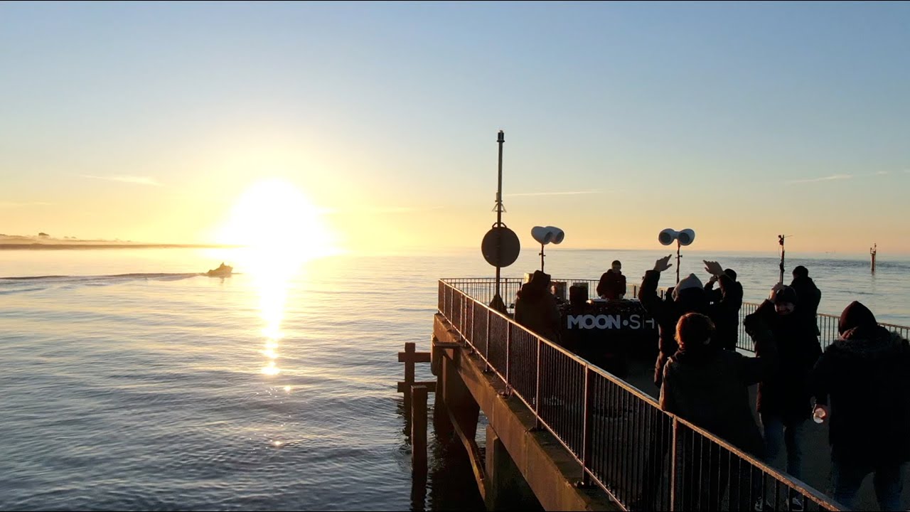 MOONSHINE Sessions: Live on the pier (SUNRISE) | DANNY PEART | PiNG | SAM PALMER