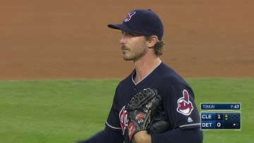 CLE@DET: Tomlin throws 6 2/3 innings of one-run ball