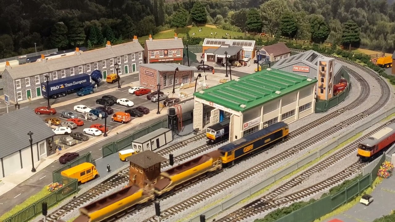 Compass Way, Cazville and Happy New Year