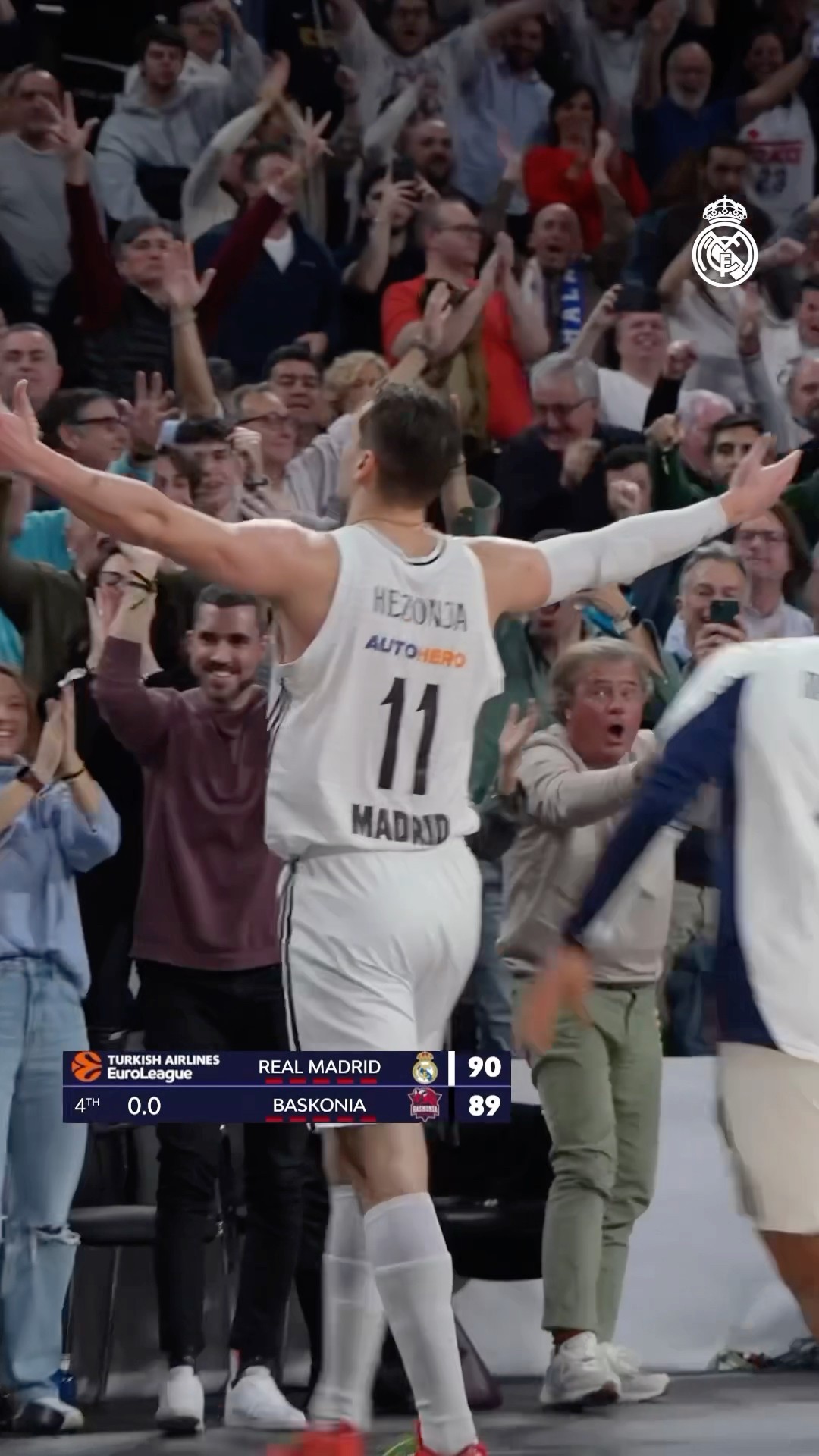 ?‍? SUPER MARIO AT THE BUZZER!