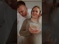 Nur noch schnell abpudern #lustig #couple #fun