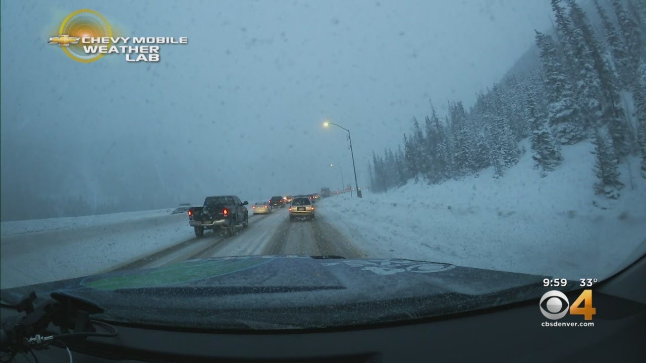 Heavy Mountain Snow Leads To Many Closures, Traffic Holds - YouTube