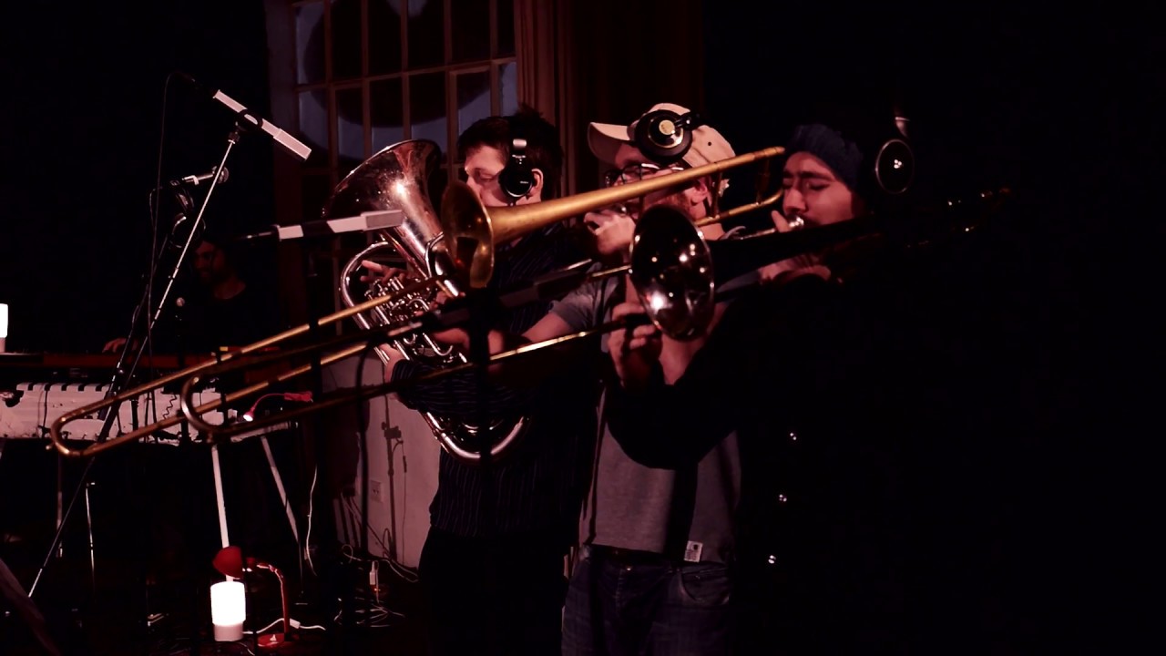 MAMA MAGNET - POOR GIRL