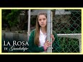 La Rosa de Guadalupe: Elisa se niega a tener amigos en su nueva escuela | Algo raro tiene Elisa
