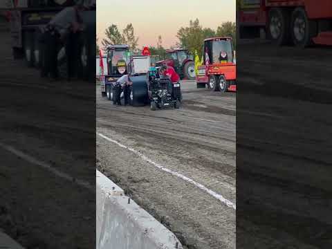 Vibrator Mini Rod  starts rough in Hutchinson Mn at NTPA Power Pull Nationals