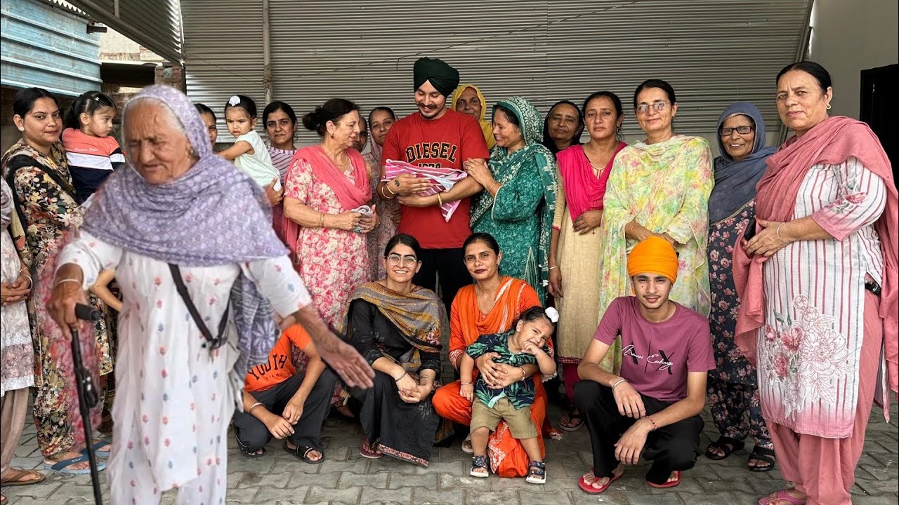 ਘਰ ਵਿੱਚ ਆਇਆ ਖੁਸ਼ੀਆਂ ਦਾ ਦਿਨ | ਬੇਬੇ ਨੇ ਲਾਈਆਂ ਪੂਰੀਆਂ ਰੌਣਕਾਂ | #harmankhosa #celebration 