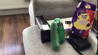 EARRAPE Pickle Rick Through Microphone!