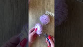 How to make a fluffy pom pom using your hand fast and easy tutorial #diy #crochettips #crochetinspo