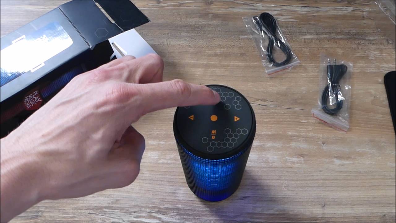 trust urban wireless speaker